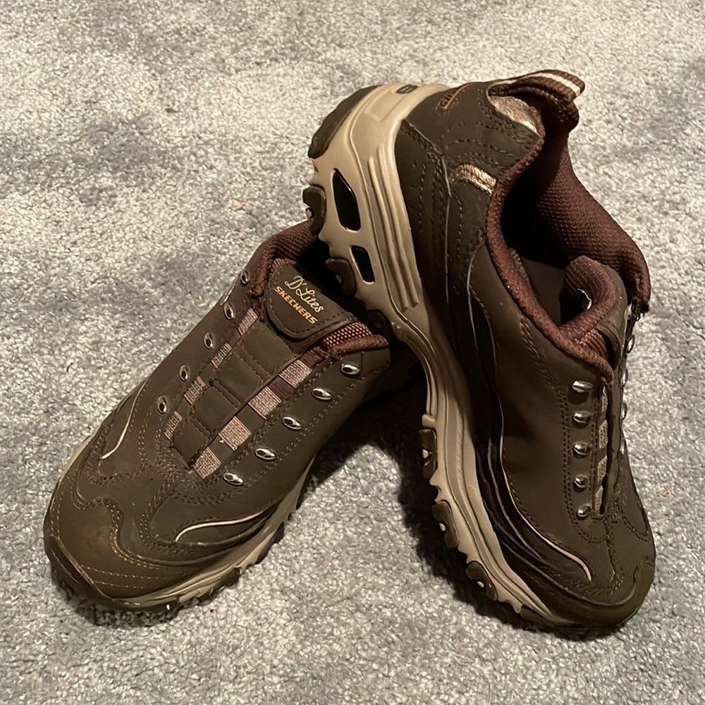 Sketchers Size 5.5 Brown Slip-on Sneakers